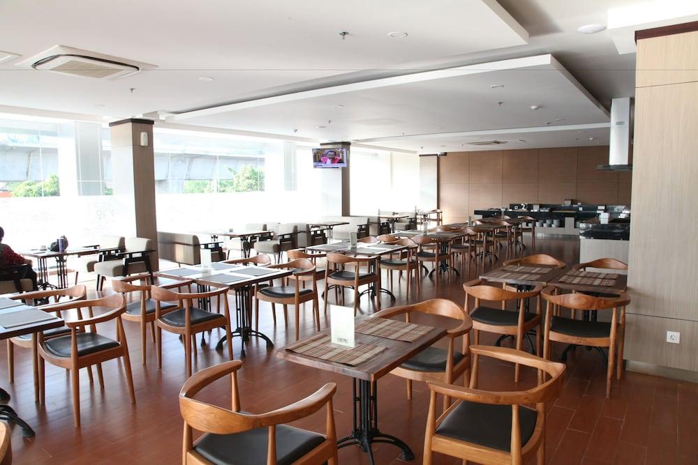 Terraz Tree Hotel Jakarta Eksteriør billede